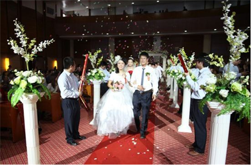 不俗气祝新婚的朋友圈 结婚该说什么祝福语(图3) 不俗气祝新婚的朋友圈 结婚该说什么祝福语(图3)