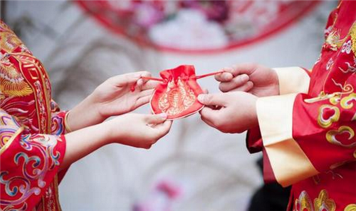 异地远怎么办婚礼 异地婚礼女方要去几个人(图1) 异地远怎么办婚礼 异地婚礼女方要去几个人(图1)