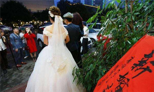 两地隔得远怎么办婚礼 两地办婚礼有哪些忌讳