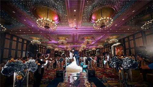 婚礼当天具体流程 如何挑选伴郎伴娘(图3) 婚礼当天具体流程 如何挑选伴郎伴娘(图3)