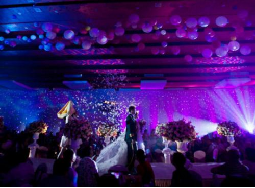 适合婚礼的钢琴曲有哪些 浪漫婚礼钢琴曲推荐给你(图4) 适合婚礼的钢琴曲有哪些 浪漫婚礼钢琴曲推荐给你(图4)