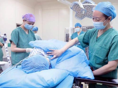 七个月生下来的孩子能活吗 7个月早产儿颅内出血怎么办(图2) 七个月生下来的孩子能活吗 7个月早产儿颅内出血怎么办(图2)