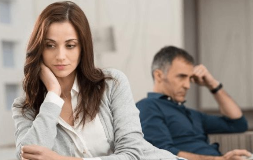 朋友离婚了怎么安慰 朋友离婚了安慰要注意哪些(图2) 朋友离婚了怎么安慰 朋友离婚了安慰要注意哪些(图2)