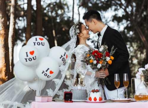 订婚需要伴娘吗 订婚需要准备什么(图1) 订婚需要伴娘吗 订婚需要准备什么(图1)