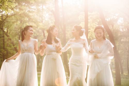 男方的伴娘叫什么 女孩子跟着去接亲要做什么(图3) 男方的伴娘叫什么 女孩子跟着去接亲要做什么(图3)