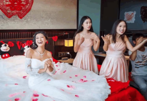 有对象能当伴娘吗 当伴娘可以带男朋友吗(图4) 有对象能当伴娘吗 当伴娘可以带男朋友吗(图4)