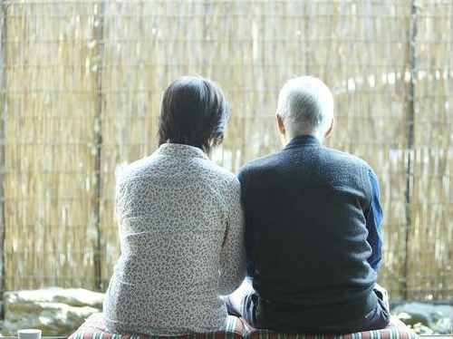 妈妈去世爸爸再婚该支持吗 妈妈去世爸爸再婚应该注意哪些问题(图3) 妈妈去世爸爸再婚该支持吗 妈妈去世爸爸再婚应该注意哪些问题(图3)