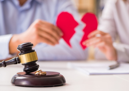 领完结婚证多久可以离婚 2021离婚新婚姻法有哪些(图4) 领完结婚证多久可以离婚 2021离婚新婚姻法有哪些(图4)