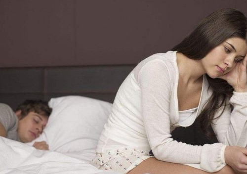 怎么知道老婆和谁聊微信 发现老婆出轨后正确的处理方式(图1) 怎么知道老婆和谁聊微信 发现老婆出轨后正确的处理方式(图1)