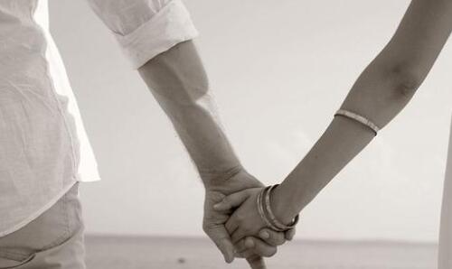 十年的婚姻叫什么婚 十年锡婚有什么讲究(图2) 十年的婚姻叫什么婚 十年锡婚有什么讲究(图2)