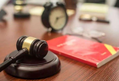 起诉离婚不出庭会怎样 一方不到场多久判离婚(图3) 起诉离婚不出庭会怎样 一方不到场多久判离婚(图3)