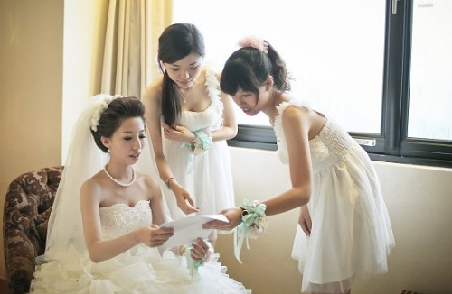 结婚姐妹团要几个人好 结婚找不到姐妹团怎么办(图2) 结婚姐妹团要几个人好 结婚找不到姐妹团怎么办(图2)
