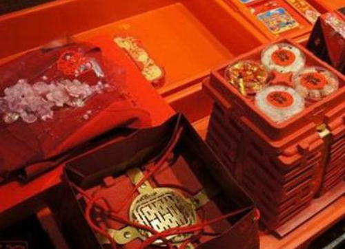 本命年为什么会倒霉 本命年有什么讲究(图2) 本命年为什么会倒霉 本命年有什么讲究(图2)