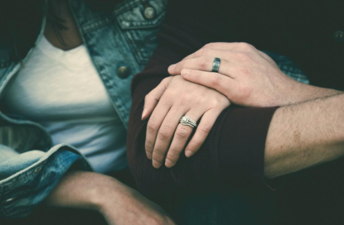 女生不想结婚是什么心理 女生有哪些表现说明她不想结婚(图2) 女生不想结婚是什么心理 女生有哪些表现说明她不想结婚(图2)