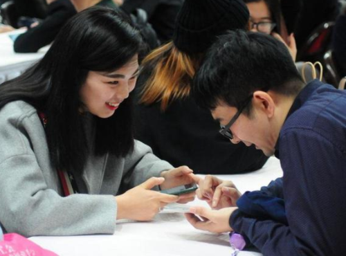怎么和直男聊天找话题 直男适合什么样的女孩(图4) 怎么和直男聊天找话题 直男适合什么样的女孩(图4)