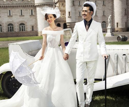 婚纱颜色禁忌 为什么婚纱不能穿借的(图2) 婚纱颜色禁忌 为什么婚纱不能穿借的(图2)