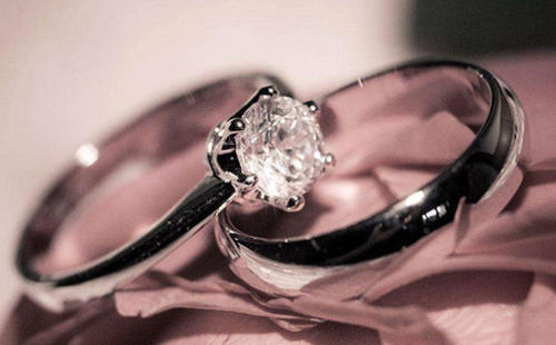 结婚对戒品牌排行榜 婚戒一对一般多少钱(图2) 结婚对戒品牌排行榜 婚戒一对一般多少钱(图2)