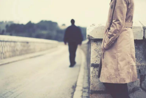 如何挽回死心的女友 死心的女人挽回最佳时间是什么时候(图1) 如何挽回死心的女友 死心的女人挽回最佳时间是什么时候(图1)