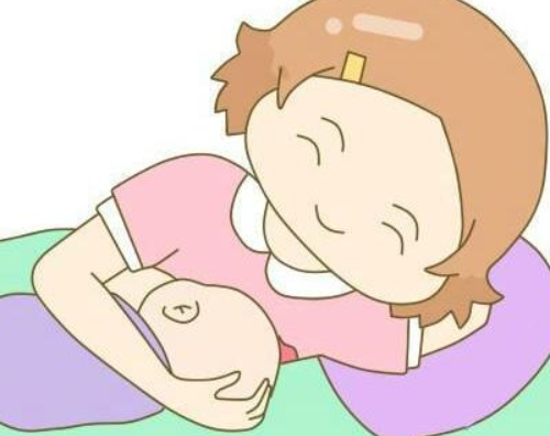 新生儿怎么喂母乳 母乳喂养的时间和次数怎么算(图2) 新生儿怎么喂母乳 母乳喂养的时间和次数怎么算(图2)
