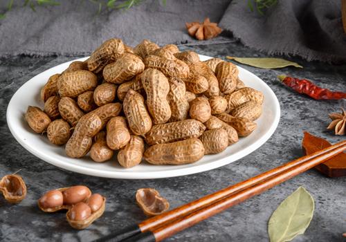 孕妇可以吃花生吗 孕妇吃花生是吃生的好还是熟的好