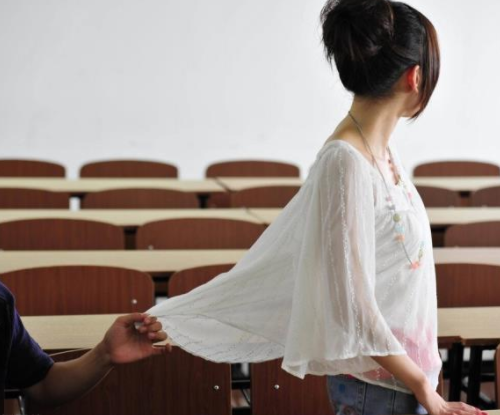 女朋友不理我怎么办 为什么女朋友生气就喜欢不理人(图3) 女朋友不理我怎么办 为什么女朋友生气就喜欢不理人(图3)