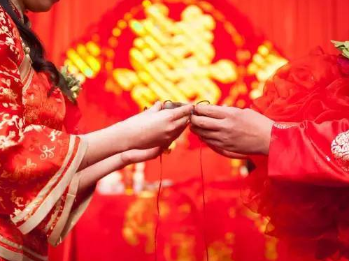 八字不合的两个人真的不能结婚吗 八字不合的两个人有办法化解吗(图2) 八字不合的两个人真的不能结婚吗 八字不合的两个人有办法化解吗(图2)