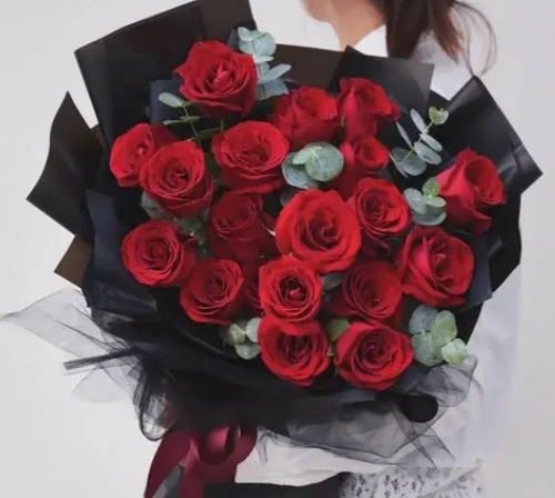 情人节送花送什么花 情人节除了送花还能送什么礼物(图3) 情人节送花送什么花 情人节除了送花还能送什么礼物(图3)
