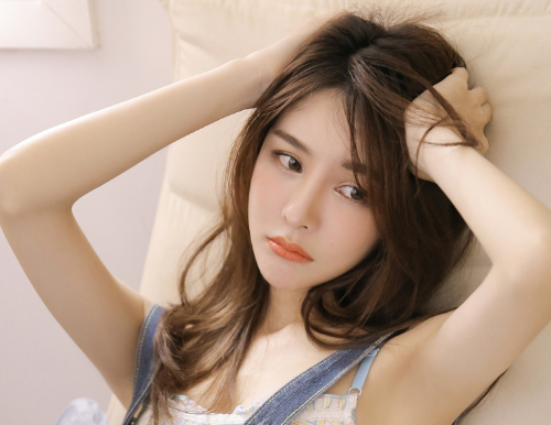 怎么暗示女生喜欢她 和喜欢的女孩子怎么找话题聊天(图2)