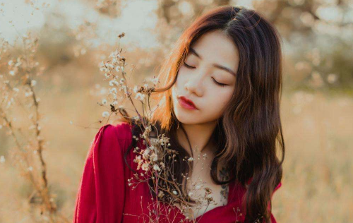 大龄剩女怎么找对象 女人多少岁开始难嫁的(图1) 大龄剩女怎么找对象 女人多少岁开始难嫁的(图1)
