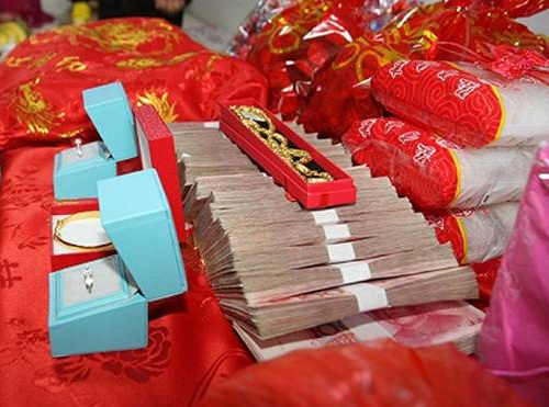 要20万彩礼过分吗 因为彩礼谈崩了男方会后悔吗(图2) 要20万彩礼过分吗 因为彩礼谈崩了男方会后悔吗(图2)
