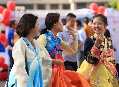 中国人可以娶朝鲜人吗 中国人可以在朝鲜定居吗(图2) 中国人可以娶朝鲜人吗 中国人可以在朝鲜定居吗(图2)