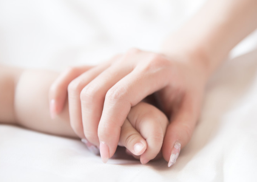 未婚孩子抚养权怎么判 未婚子女抚养权怎么起诉(图1) 未婚孩子抚养权怎么判 未婚子女抚养权怎么起诉(图1)