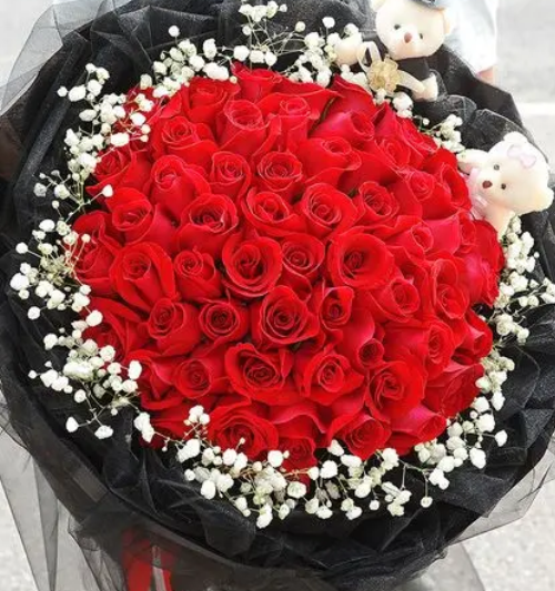99朵玫瑰花有多大 99朵玫瑰花代表什么意思(图3) 99朵玫瑰花有多大 99朵玫瑰花代表什么意思(图3)