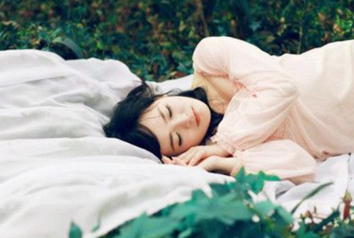 梦见暗恋的人三次代表什么 梦到暗恋的人他会有感应吗(图1) 梦见暗恋的人三次代表什么 梦到暗恋的人他会有感应吗(图1)
