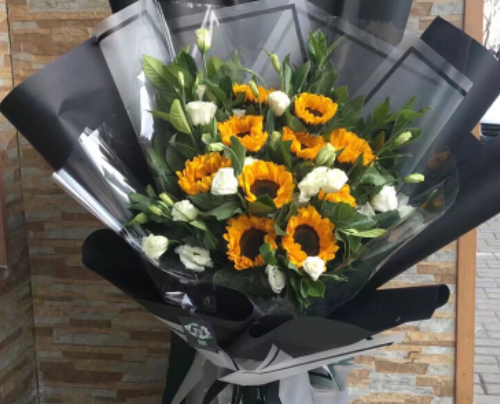 送老公生日鲜花哪种花合适 送老公生日鲜花送多少支合适(图3) 送老公生日鲜花哪种花合适 送老公生日鲜花送多少支合适(图3)