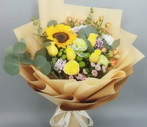 送老公生日鲜花哪种花合适 送老公生日鲜花送多少支合适(图1) 送老公生日鲜花哪种花合适 送老公生日鲜花送多少支合适(图1)
