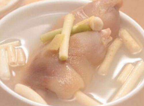 喝豆浆可以下奶水吗 吃什么可以产奶(图3) 喝豆浆可以下奶水吗 吃什么可以产奶(图3)