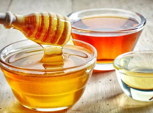 哺乳期喝蜂蜜对宝宝有影响吗 喝蜂蜜水对奶水有影响吗(图3) 哺乳期喝蜂蜜对宝宝有影响吗 喝蜂蜜水对奶水有影响吗(图3)