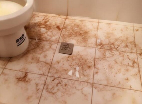 厨房地漏往上冒水怎么办