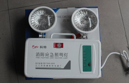 吸顶式消防应急照明灯安装需注意什么(图2) 吸顶式消防应急照明灯安装需注意什么(图2)
