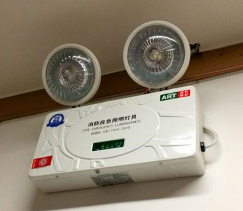 吸顶式消防应急照明灯安装需注意什么(图4) 吸顶式消防应急照明灯安装需注意什么(图4)