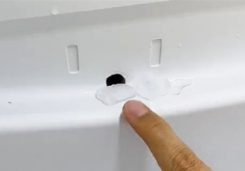 冰箱出水口堵了怎么办(图3) 冰箱出水口堵了怎么办(图3)