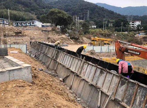 4米高挡土墙模板加固需注意什么(图3) 4米高挡土墙模板加固需注意什么(图3)