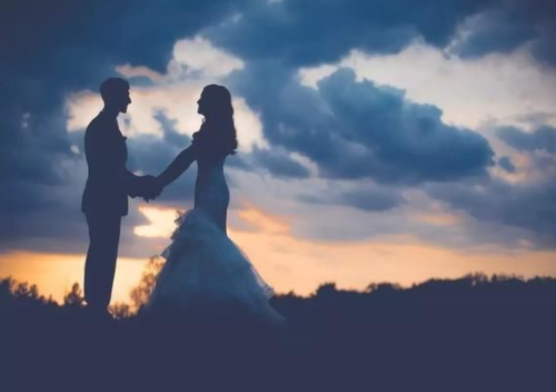 婚姻观包括什么 幸福的婚姻需要有什么(图1) 婚姻观包括什么 幸福的婚姻需要有什么(图1)