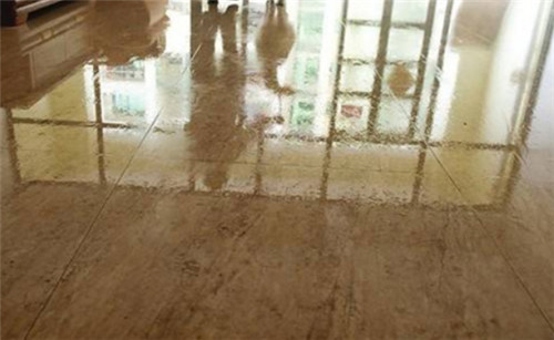 农村房子地面潮湿怎么解决(图2) 农村房子地面潮湿怎么解决(图2)