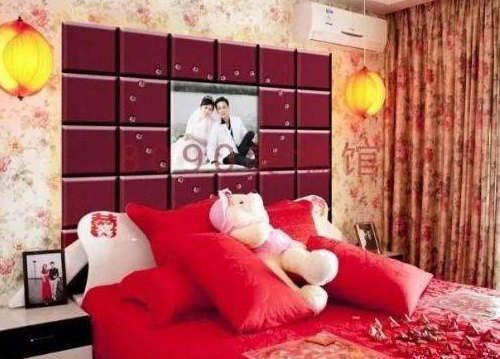 结婚照挂床头墙上禁忌有哪些 卧室挂结婚照禁忌有哪些(图2) 结婚照挂床头墙上禁忌有哪些 卧室挂结婚照禁忌有哪些(图2)