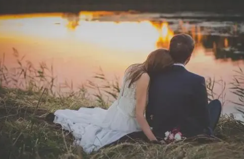 二婚女人和头婚男人结婚会幸福吗 娶二婚女人很丢人吗(图4) 二婚女人和头婚男人结婚会幸福吗 娶二婚女人很丢人吗(图4)