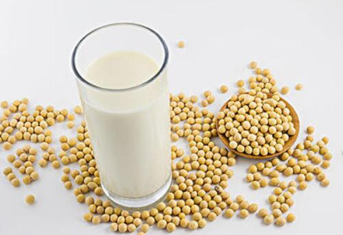 哺乳期可以喝豆浆吗 妈妈喝豆浆会导致宝宝胀气吗(图4) 哺乳期可以喝豆浆吗 妈妈喝豆浆会导致宝宝胀气吗(图4)