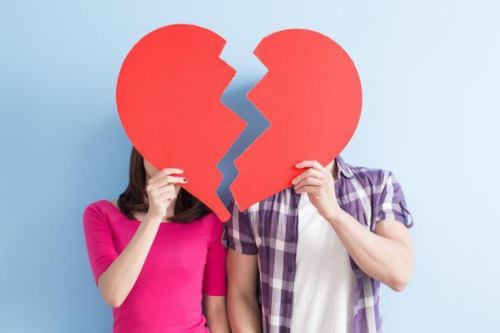 夫妻一方起诉离婚一般多久 起诉离婚多长时间能开庭审理(图3) 夫妻一方起诉离婚一般多久 起诉离婚多长时间能开庭审理(图3)