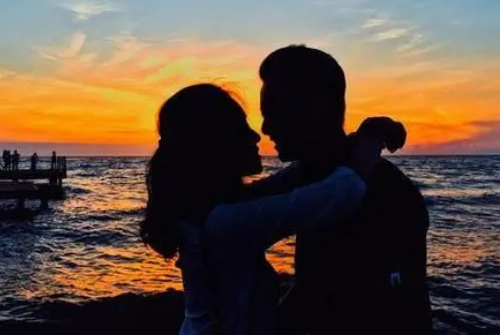 婚外情男人变淡了要不要分手 婚外情慢慢变淡表现有哪些(图2) 婚外情男人变淡了要不要分手 婚外情慢慢变淡表现有哪些(图2)